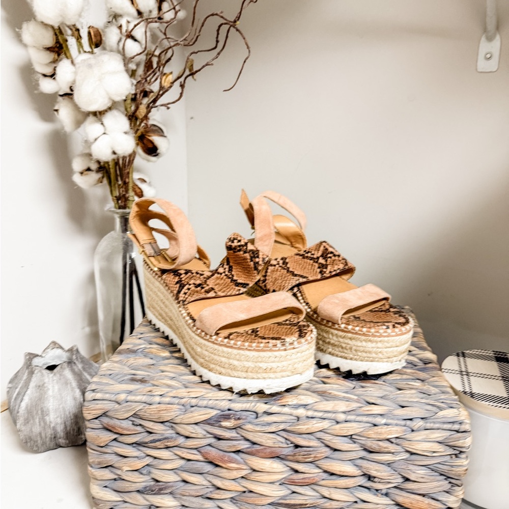 Crown Vintage Chunky Tan Espadrille Platform Snakeskin Print Leather Sandals 8M
